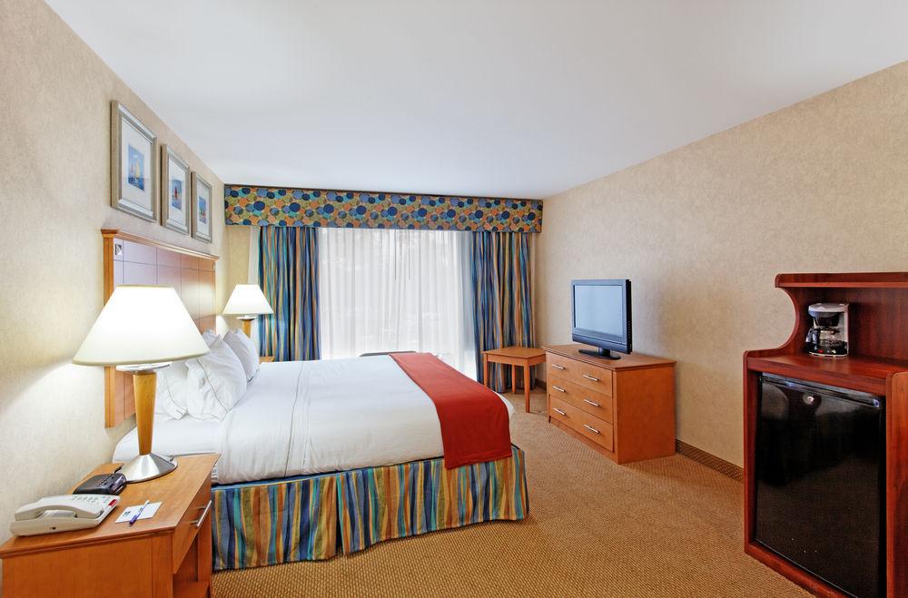 Holiday Inn Express Branford-New Haven By Ihg מראה חיצוני תמונה
