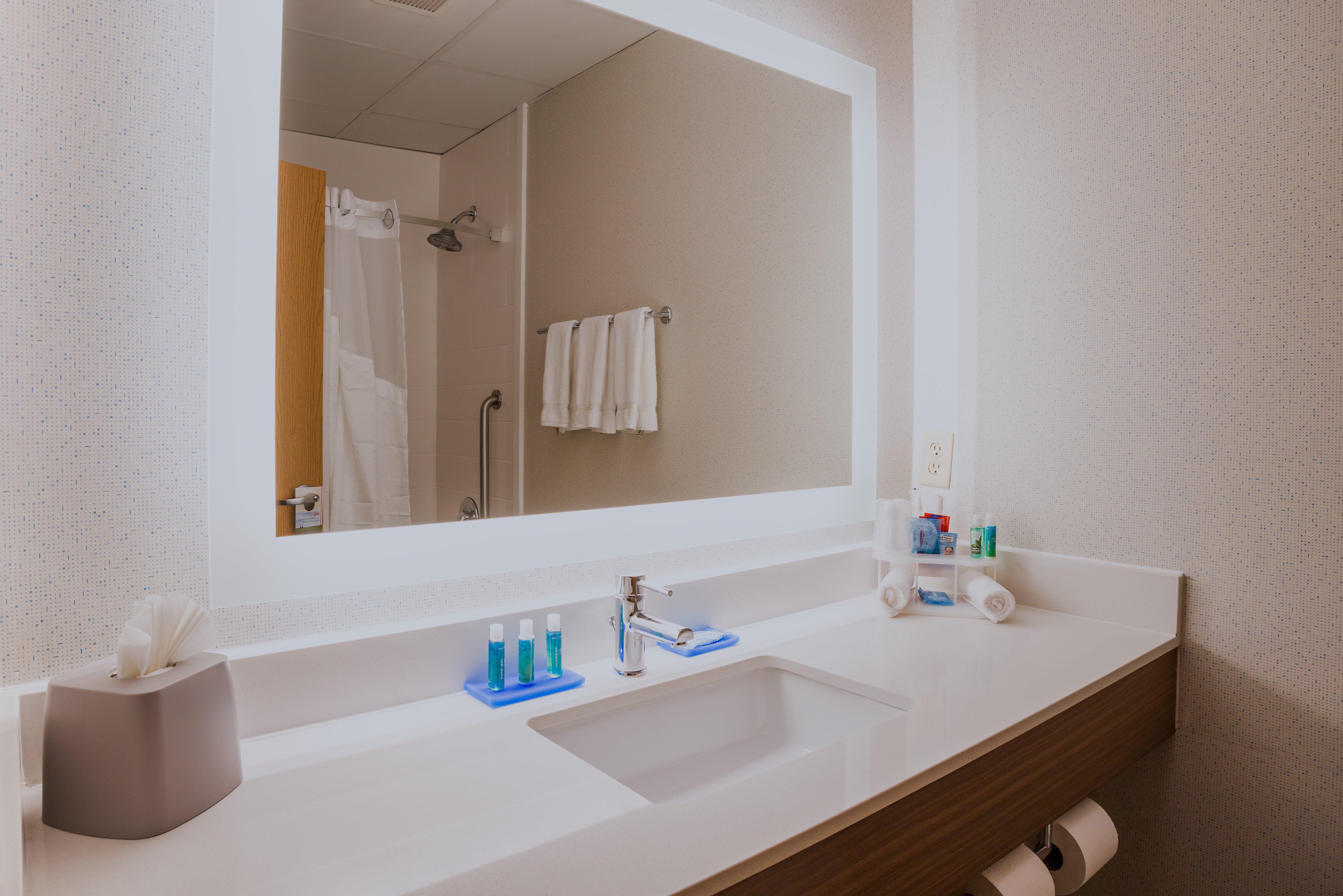 Holiday Inn Express Branford-New Haven By Ihg מראה חיצוני תמונה
