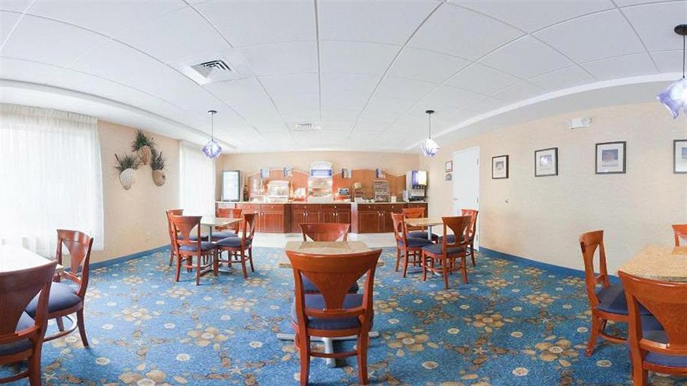 Holiday Inn Express Branford-New Haven By Ihg מראה חיצוני תמונה
